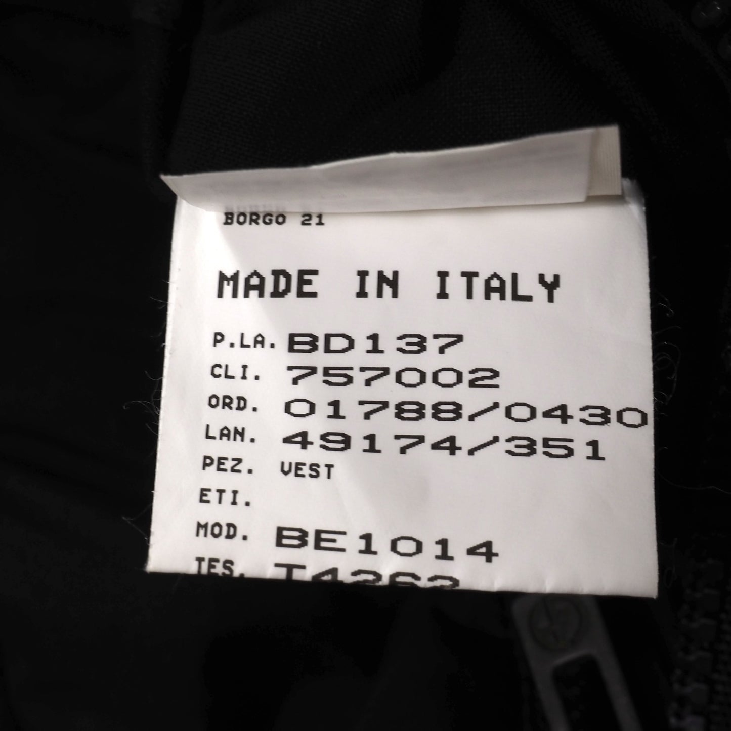 良品 ジョルジオアルマーニ GIORGIO ARMANI イタリア製 中綿 ベスト ジャケット 48 ブラック メンズ 正規品 5-DJ120