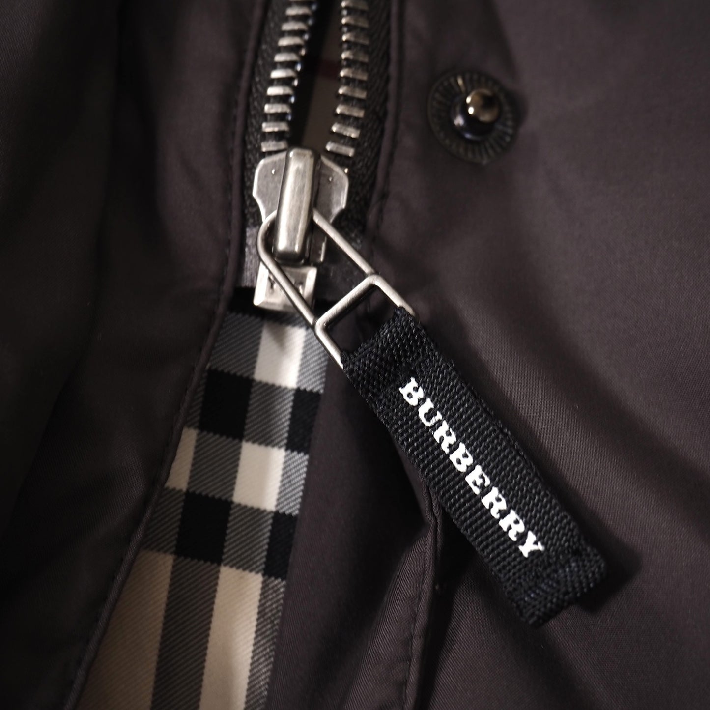 美品 バーバリー BURBERRY LONDON フード付き ダウンコート 裏地チェック ダークブラウン 13 レディース 正規品 5-OJ002