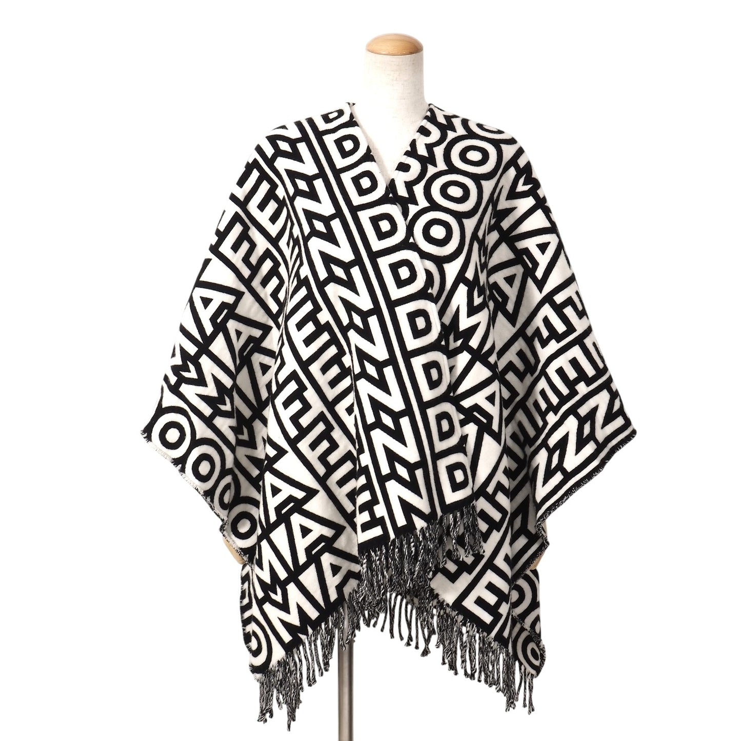 美品 フェンディ×マークジェイコブス FENDI Marc Jacobs 23年製 ウール 総柄 ポンチョ フリー ブラック ホワイト レディース 正規品 5-OK002