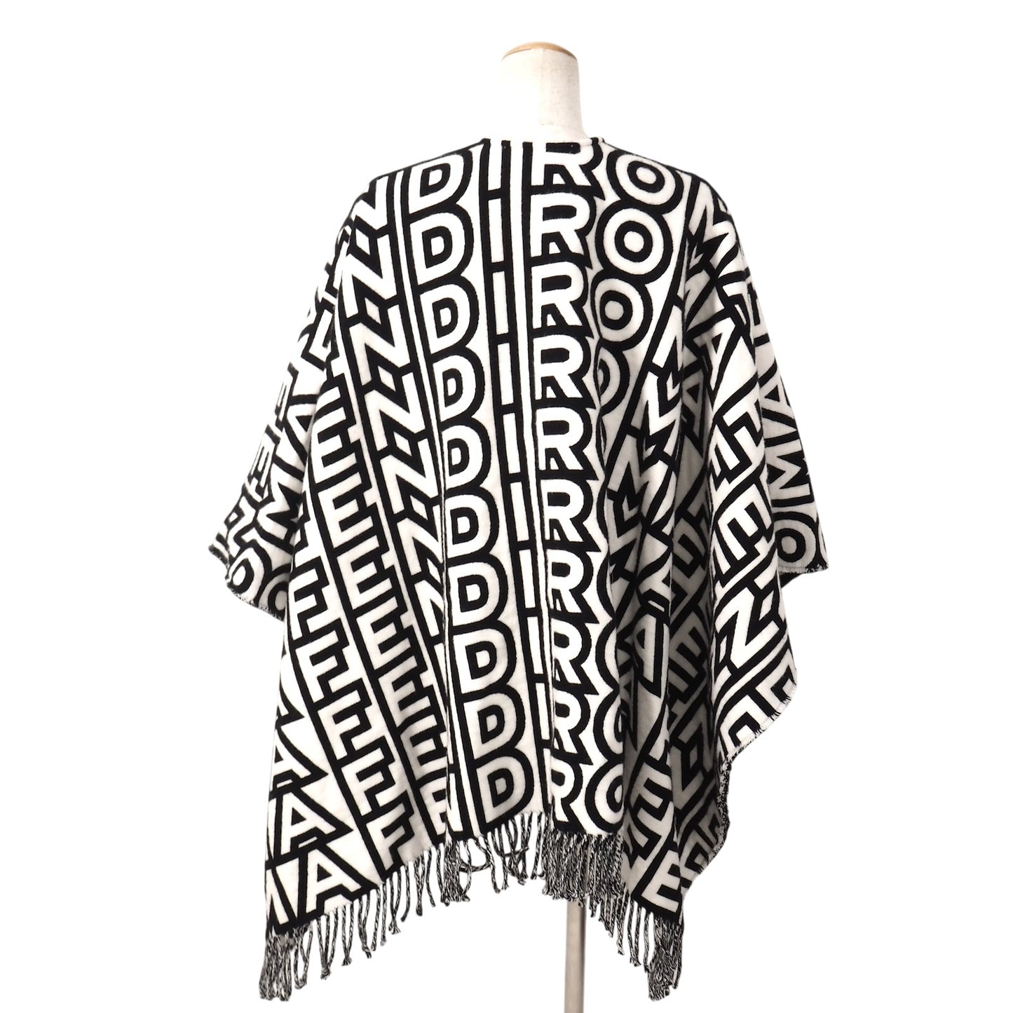 美品 フェンディ×マークジェイコブス FENDI Marc Jacobs 23年製 ウール 総柄 ポンチョ フリー ブラック ホワイト レディース 正規品 5-OK002
