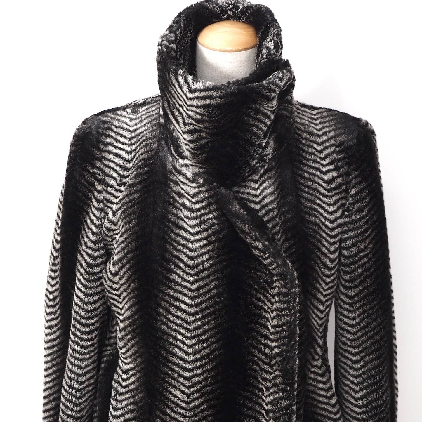 美品 エンポリオアルマーニ EMPORIO ARMANI エコファー コート ジャケット 38 グレー レディース 正規品 5-ZF003