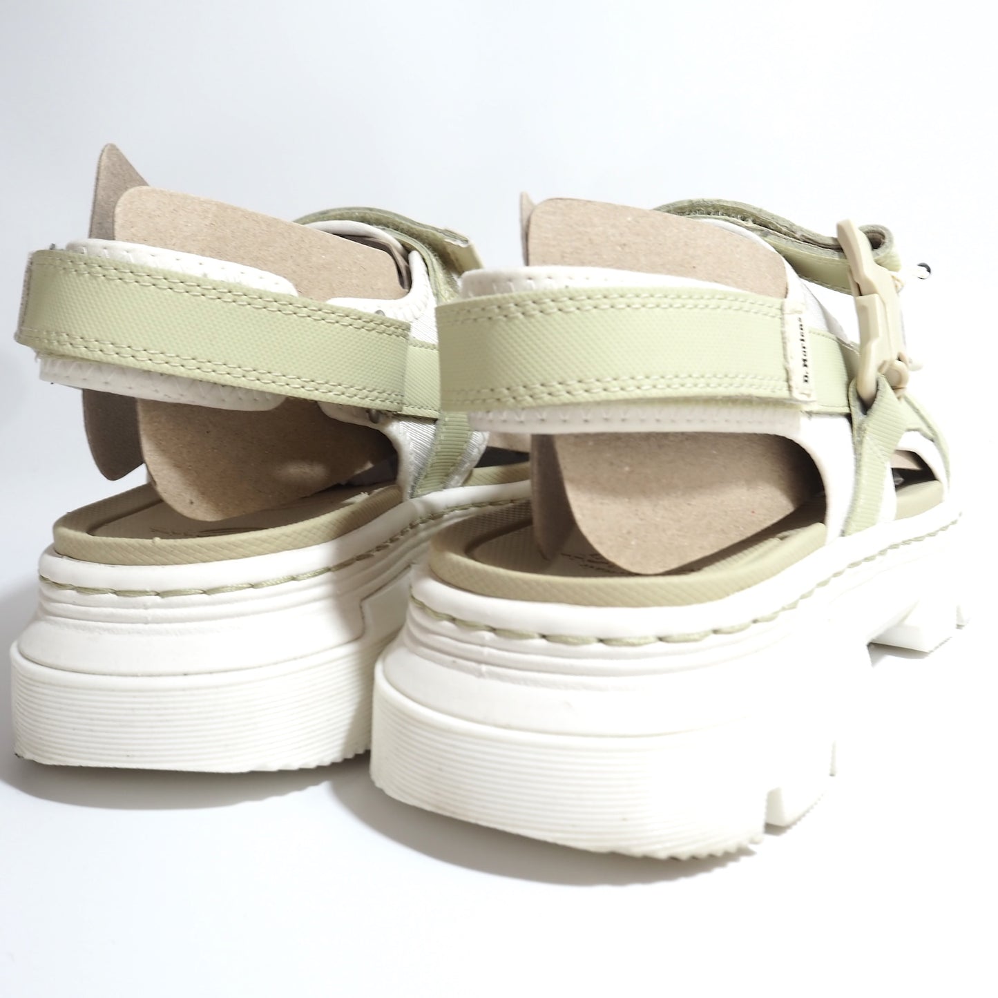 極美品 ドクターマーチン Dr.Martens FORSTER Ⅱ サンダル EU39 UK6 ライトベージュ レディース 正規品 5-ZG030