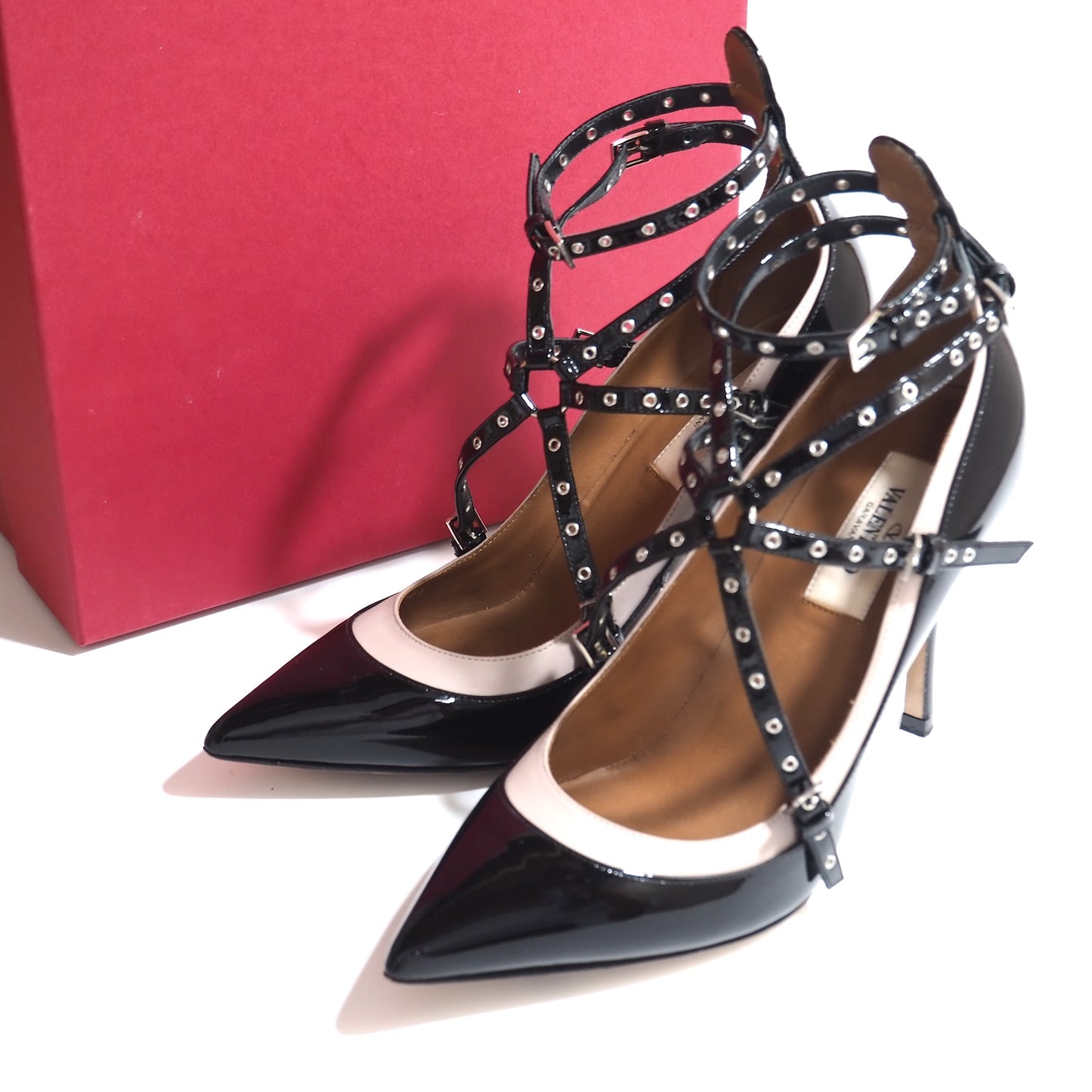 良品 ヴァレンティノ VALENTINO パテントレザー パンプス 36.5 23.5cm相当 ブラック レディース 正規品 5-ZG055