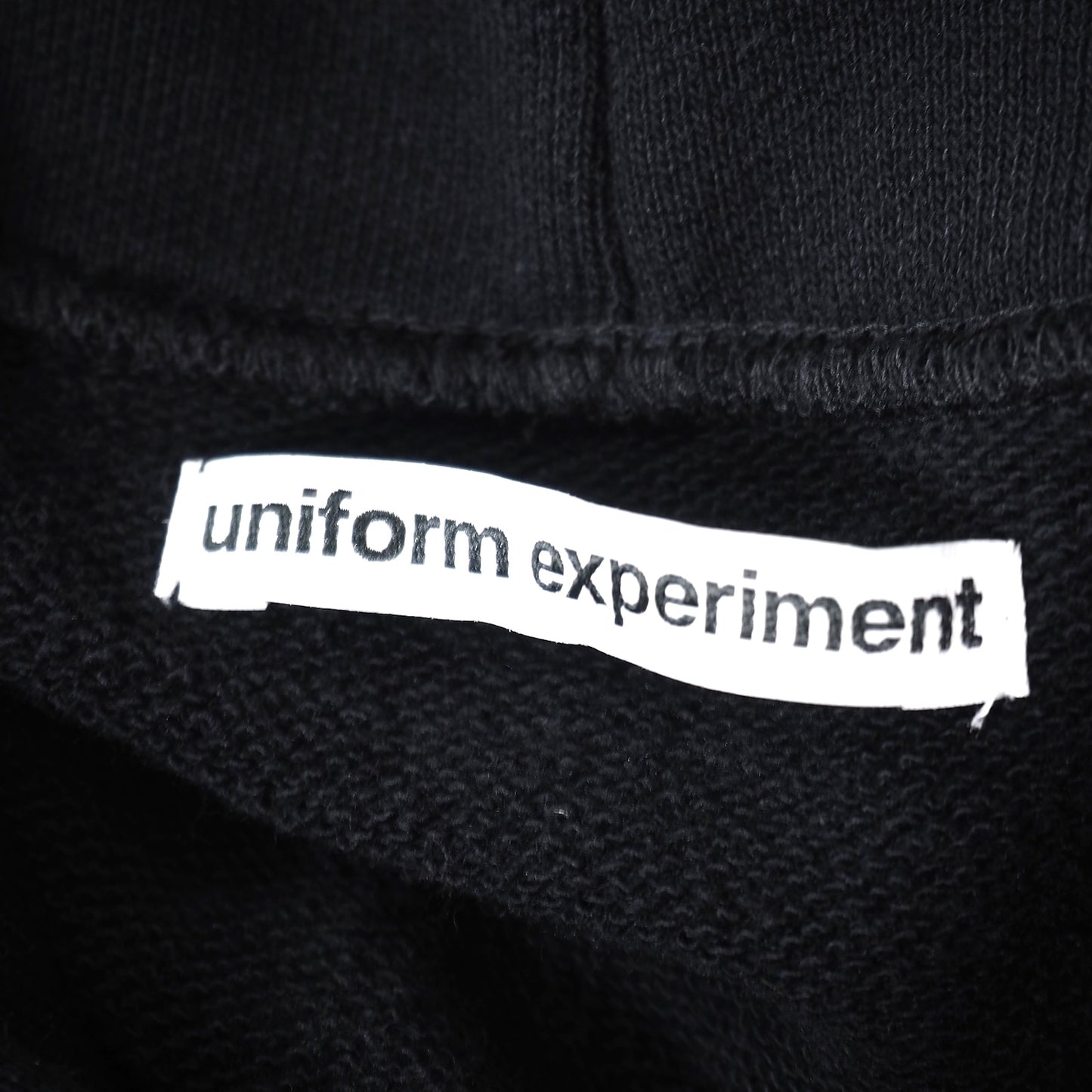 美品 ユニフォームエクスペリメント uniform experiment 24年製 フードロゴ パーカー フーディ 4 ブラック メンズ 正規品 5-ZG069