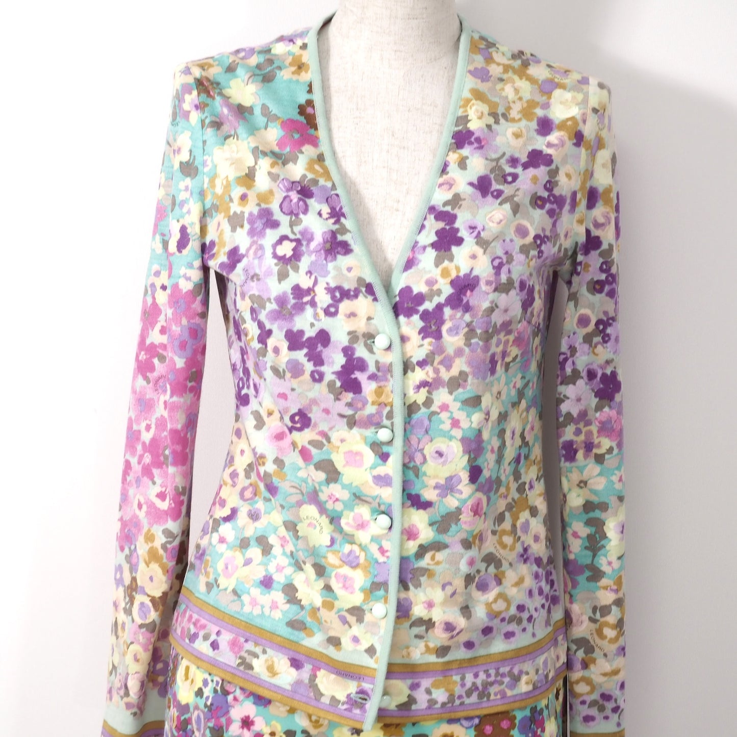 美品 レオナール LEONARD ウール シルク 花柄 総柄 スカート セットアップ 36 マルチカラー レディース 正規品 5-ZI013