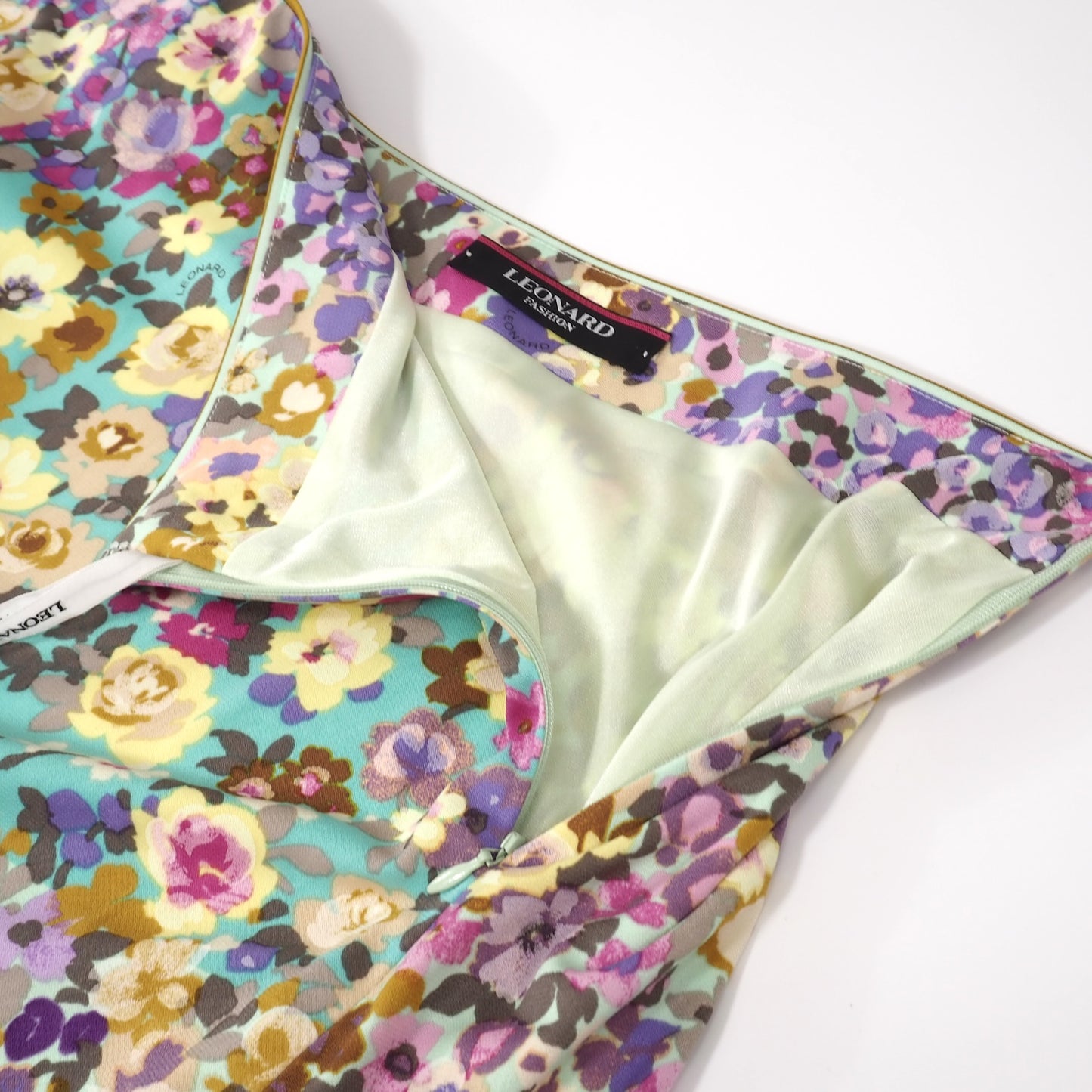 美品 レオナール LEONARD ウール シルク 花柄 総柄 スカート セットアップ 36 マルチカラー レディース 正規品 5-ZI013