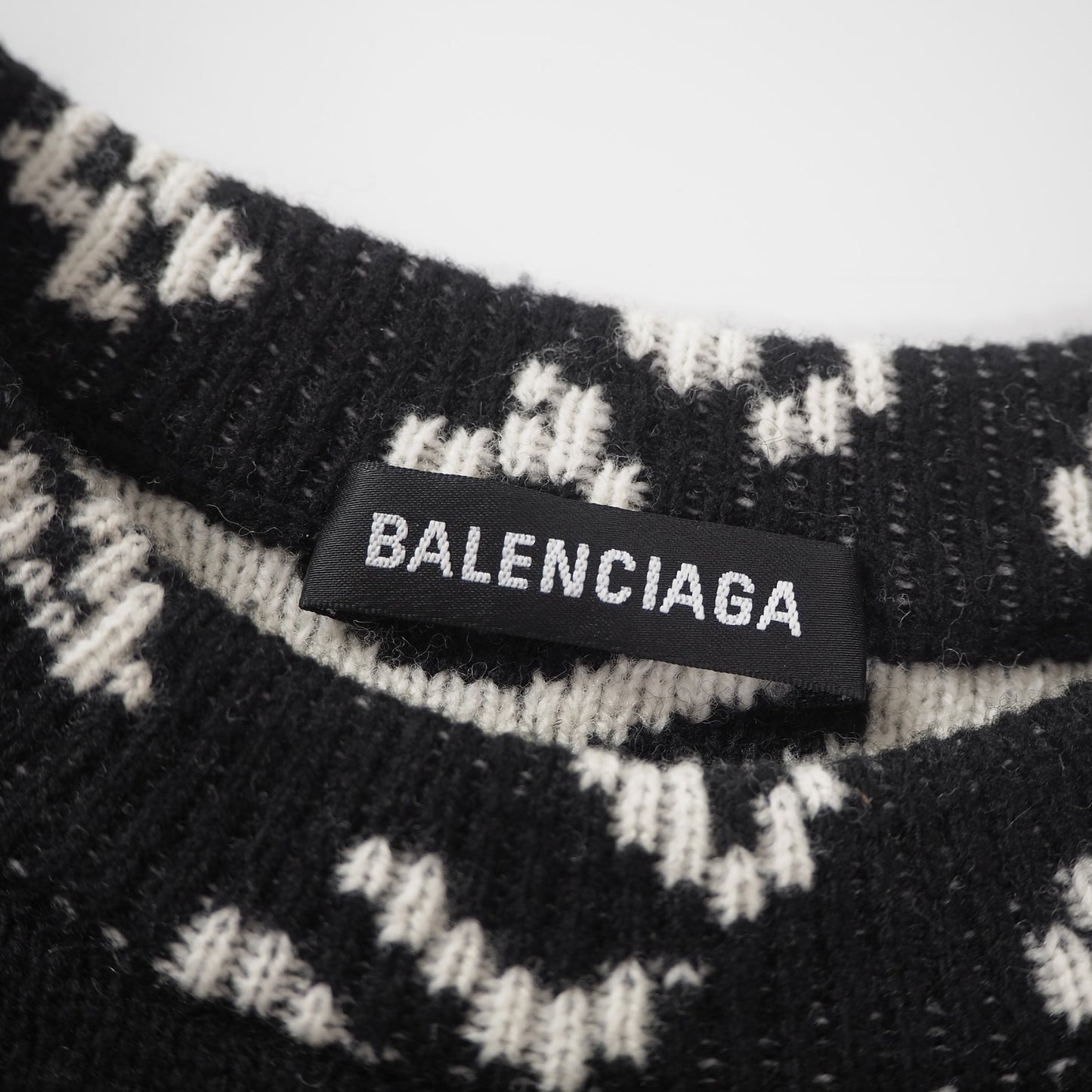 バレンシアガ BALENCIAGA World Food Programme プルオーバー セーター XS ブラック ホワイト メンズ 正規品 6-AC003