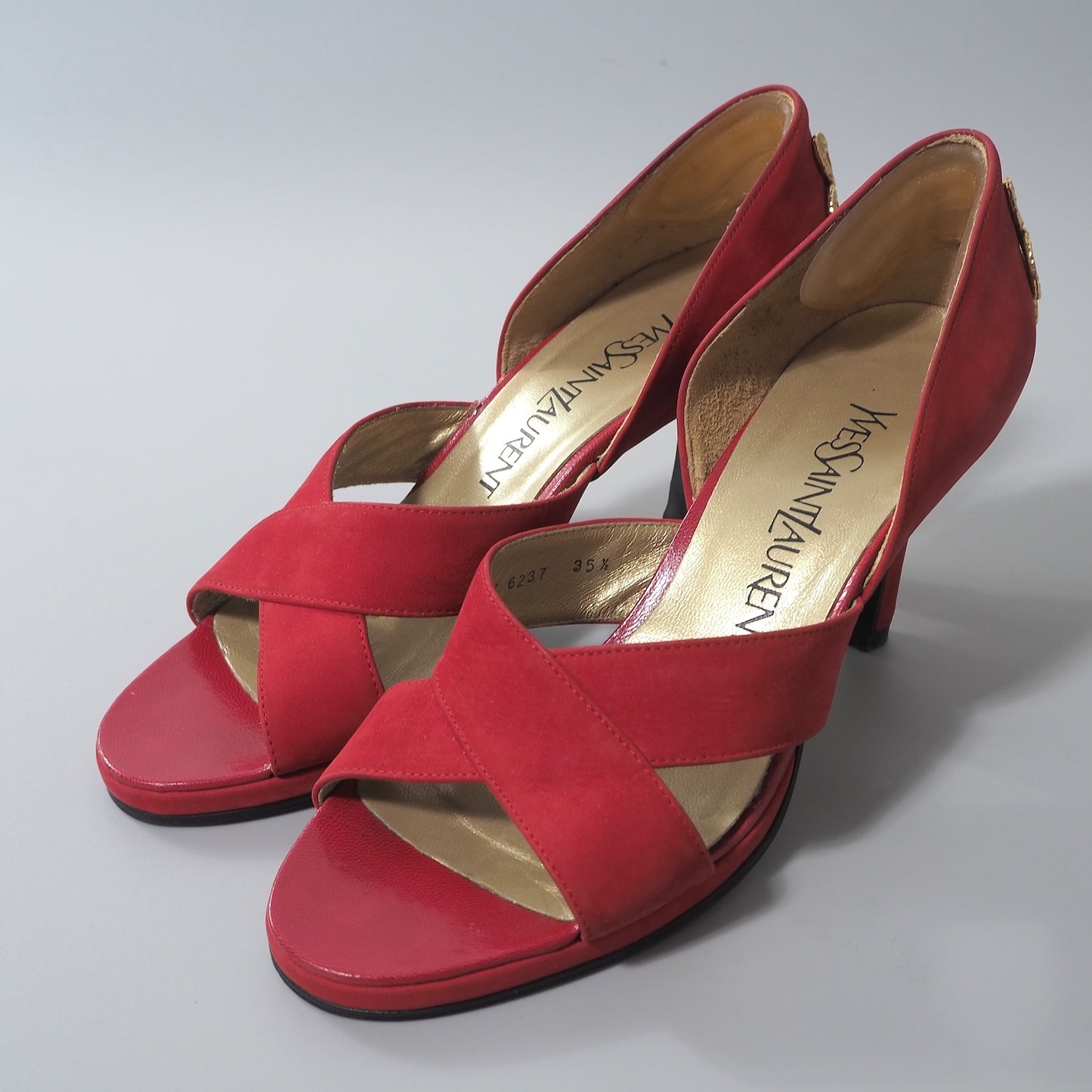 イヴ・サンローラン YVES SAINT LAURENT スエード ヒール パンプス 35.5 22.5㎝相当 レッド レディース 正規品 6-AD024