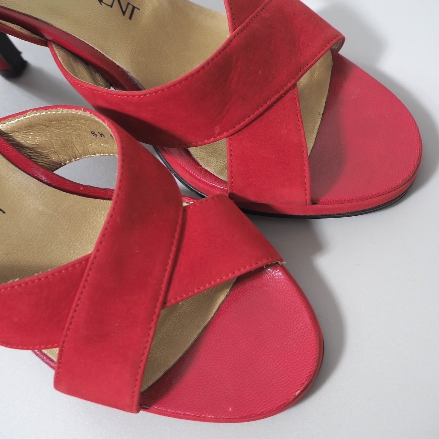 イヴ・サンローラン YVES SAINT LAURENT スエード ヒール パンプス 35.5 22.5㎝相当 レッド レディース 正規品 6-AD024