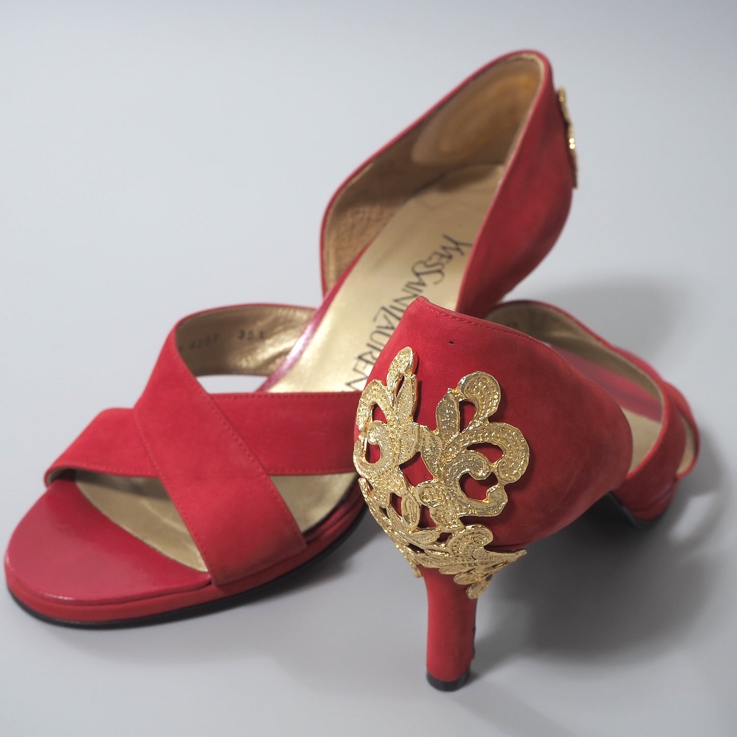 イヴ・サンローラン YVES SAINT LAURENT スエード ヒール パンプス 35.5 22.5㎝相当 レッド レディース 正規品 6-AD024