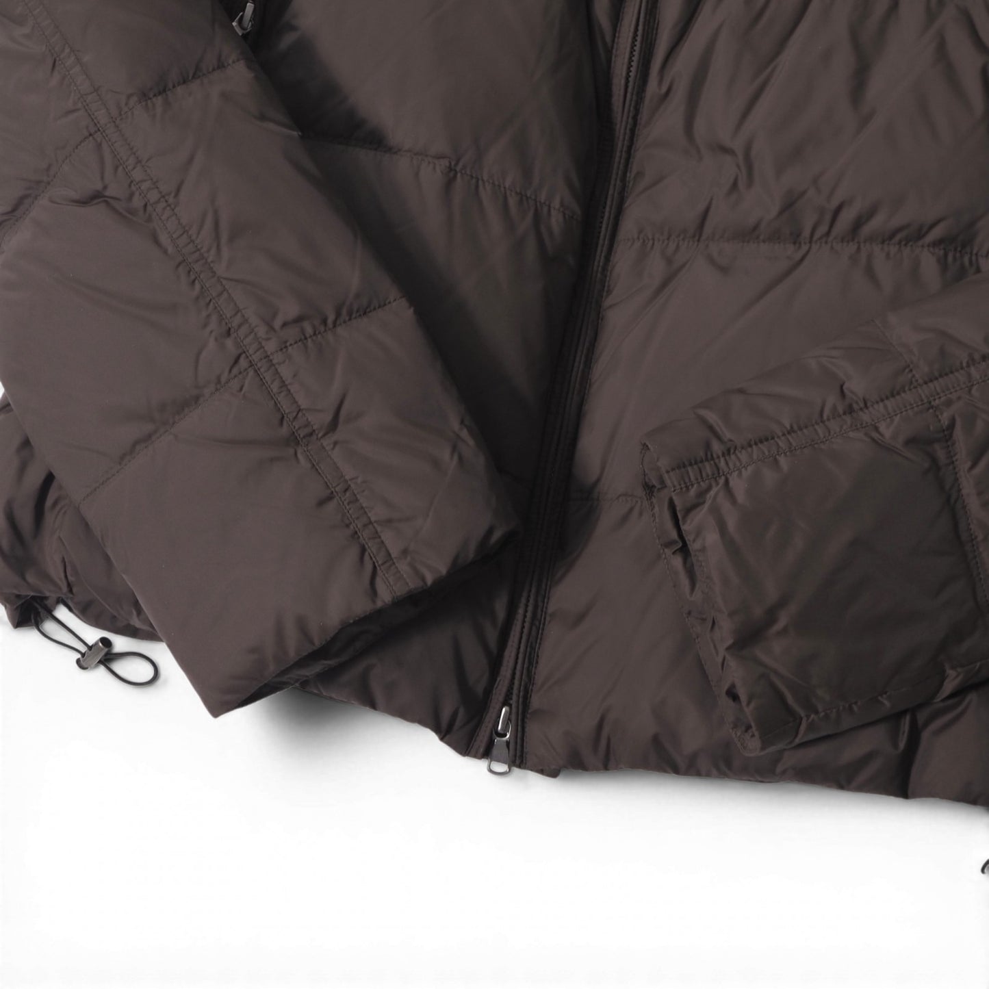 美品 ブルネロクチネリ BRUNELLO CUCINELLI イタリア製 フーデッド ダウンジャケット M ブラウン ハンガー付 メンズ 正規品 6-DE035