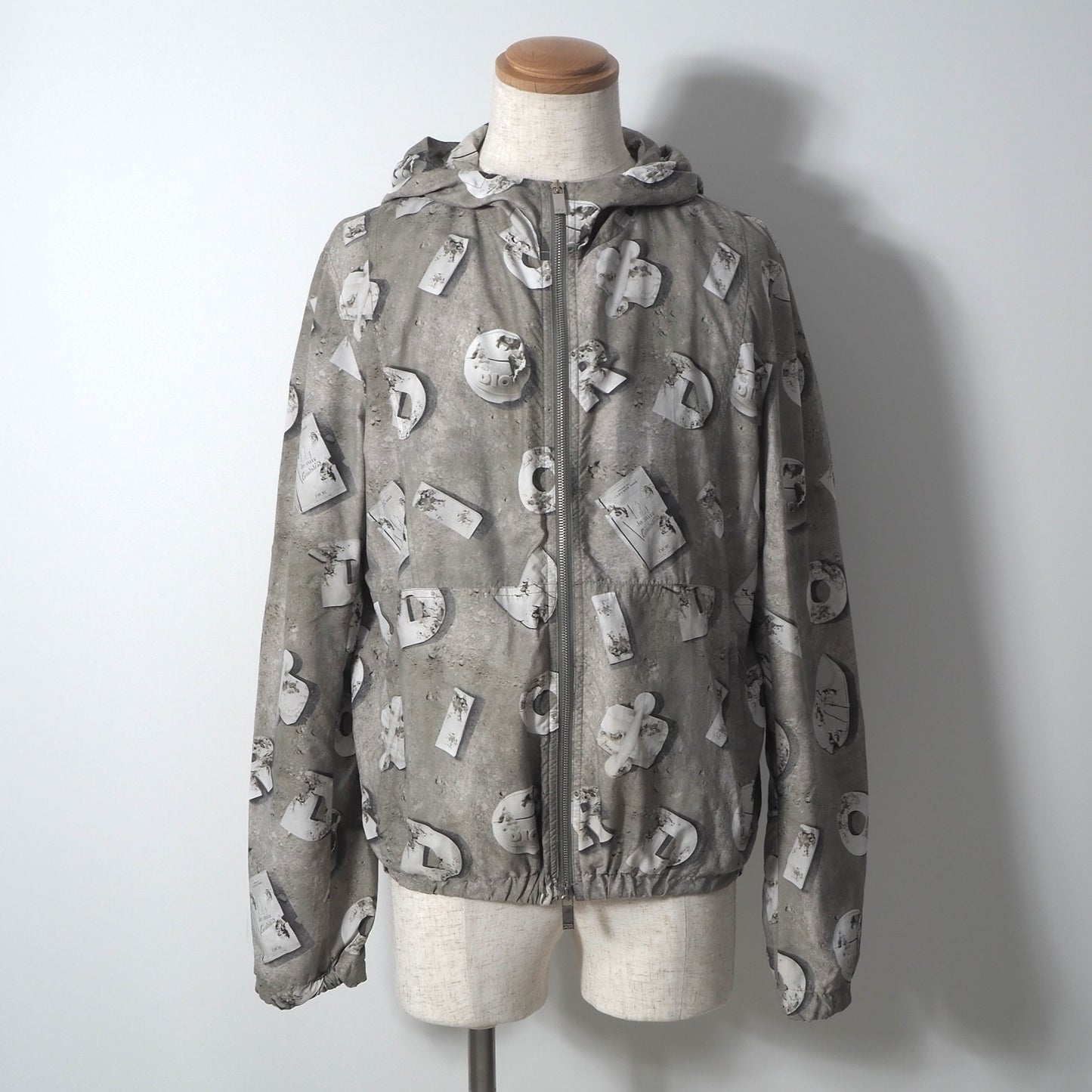 ディオール DIOR × Daniel Arsham ダニエルアーシャム フーデッド ジャケット ブルゾン 50 アースグリーン メンズ 正規品 6-HT002