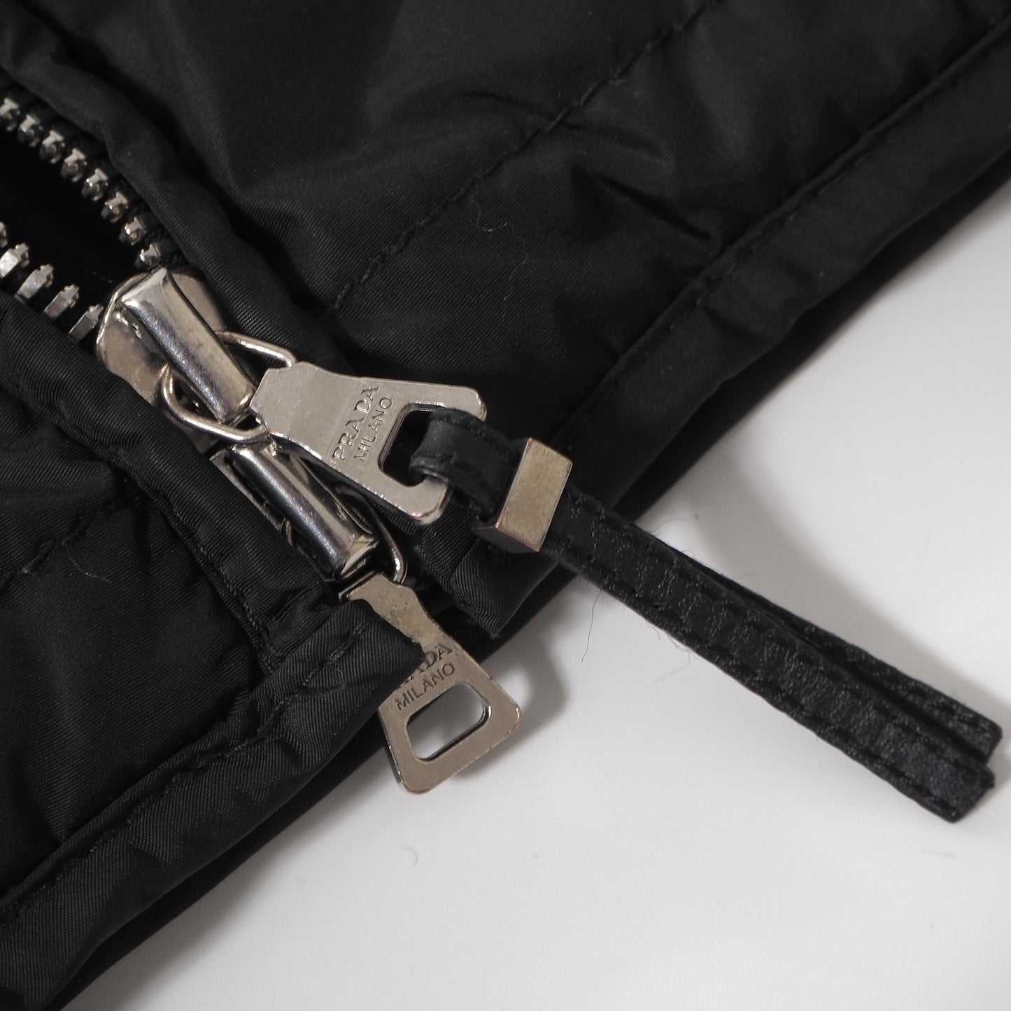 プラダ PRADA パデッド ベスト ジャケット 中綿 44 ブラック レディース 正規品 6-OB004