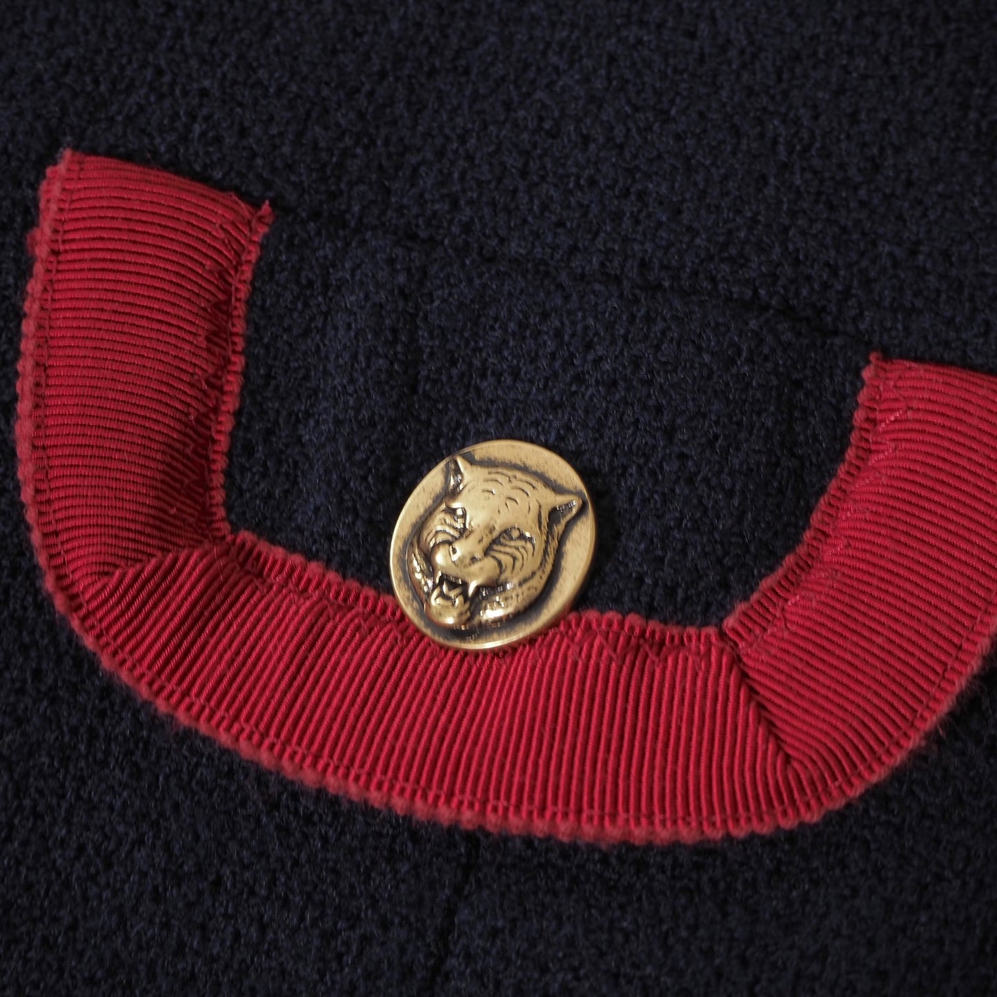 美品 グッチ GUCCI タイガーキャットボタン ジップアップ ノーカラー ジャケット 36 ネイビー レディース 正規品 6-YB030