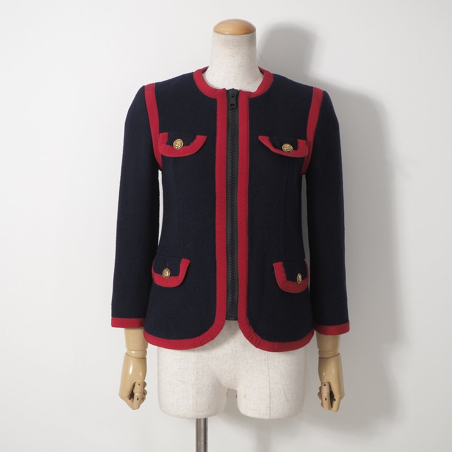 美品 グッチ GUCCI タイガーキャットボタン ジップアップ ノーカラー ジャケット 36 ネイビー レディース 正規品 6-YB030