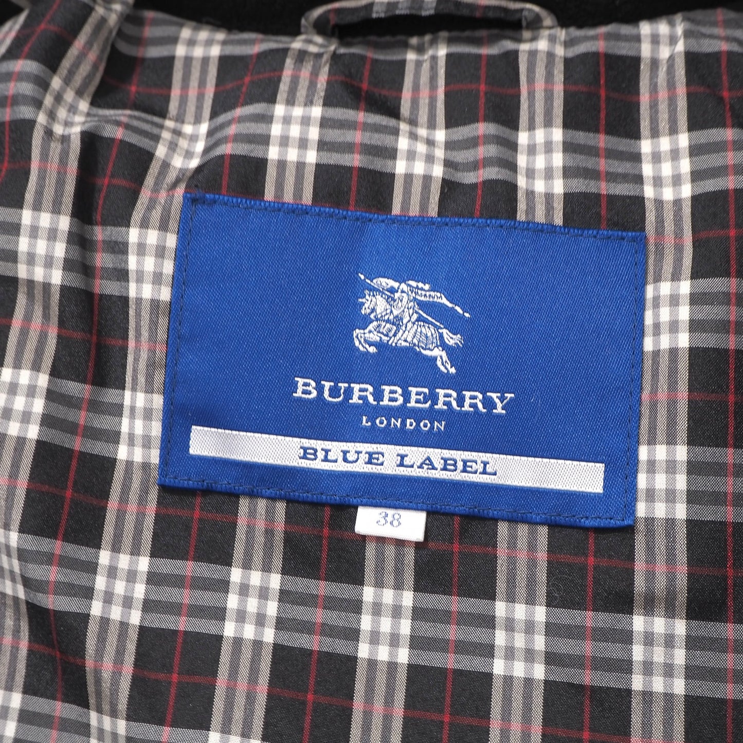 美品 バーバリー ブルーレーベル BURBERRY BLUE LABEL ラクーンファー ダウンコート 38 ブラック レディース 正規品 6-ZA012