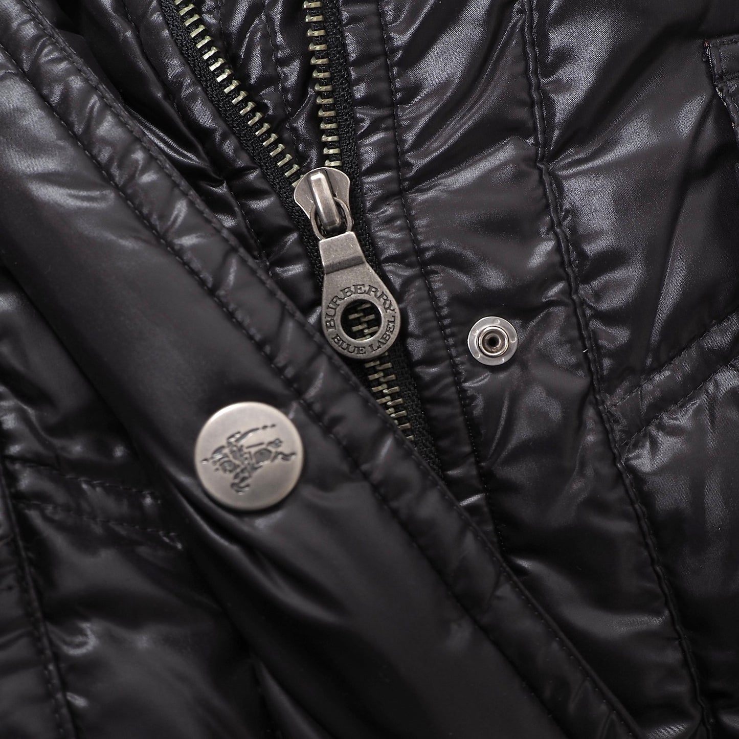 美品 バーバリー ブルーレーベル BURBERRY BLUE LABEL ラクーンファー ダウンコート 38 ブラック レディース 正規品 6-ZA012