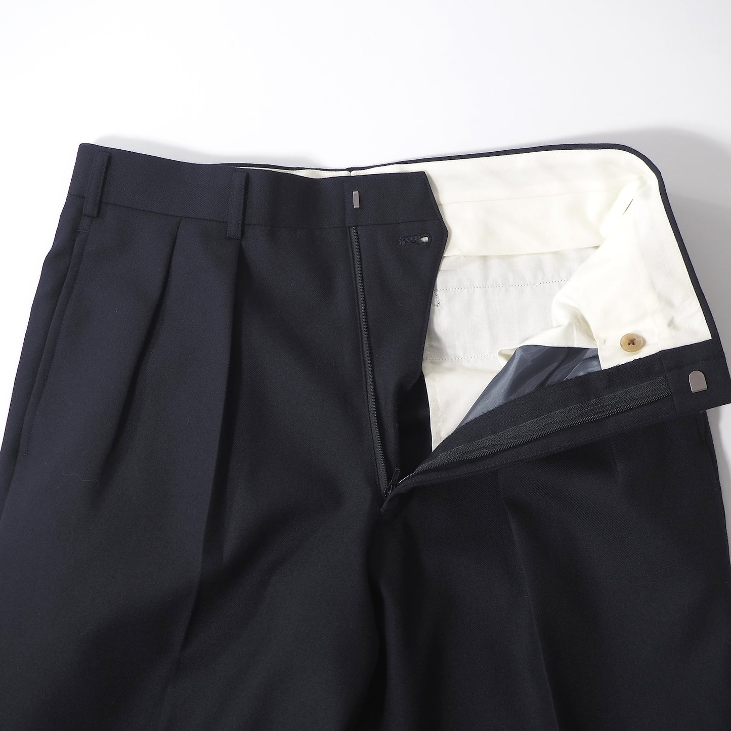 美品 バーバリー Burberrys’ ヴィンテージ 金ボタン ダブルブレストスーツ ジャケット スラックス 94-84-165 ネイビー メンズ 正規品 6-ZC004