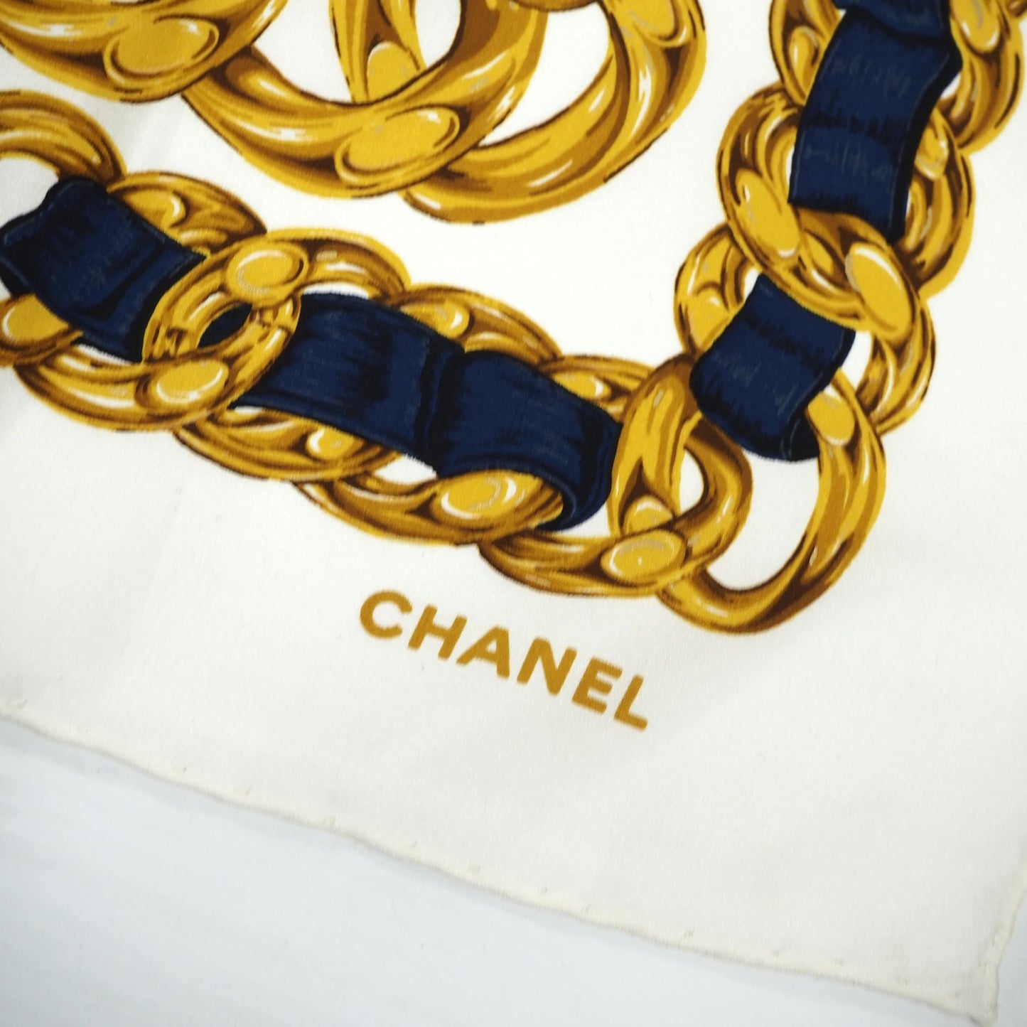 シャネル CHANEL ココマーク シルク 大判 スカーフ  ホワイト レディース 正規品 4-ZD046