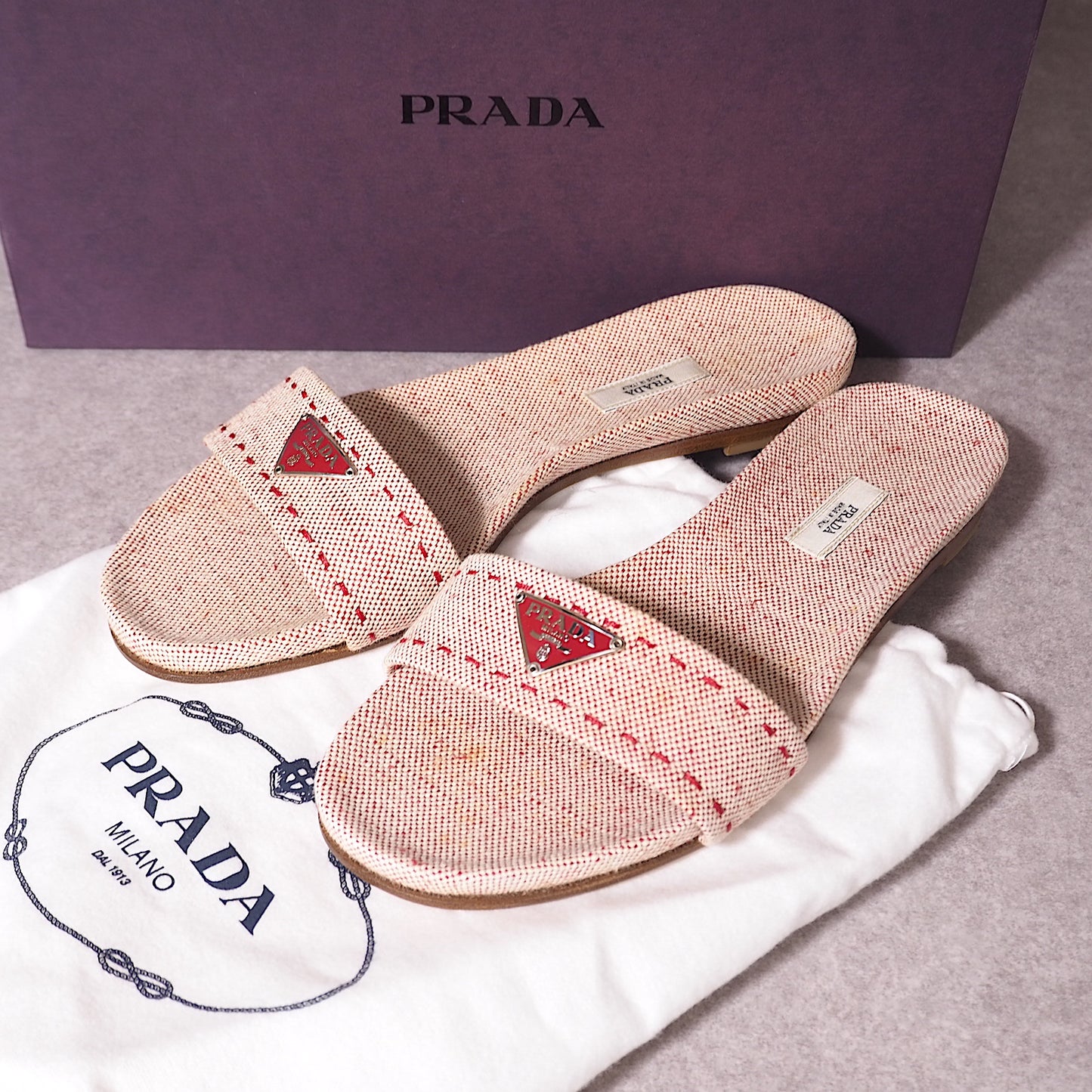 プラダ PRADA 三角プレート付 サンダル 36.5(23.5㎝相当) レッド レディース 4-YB234