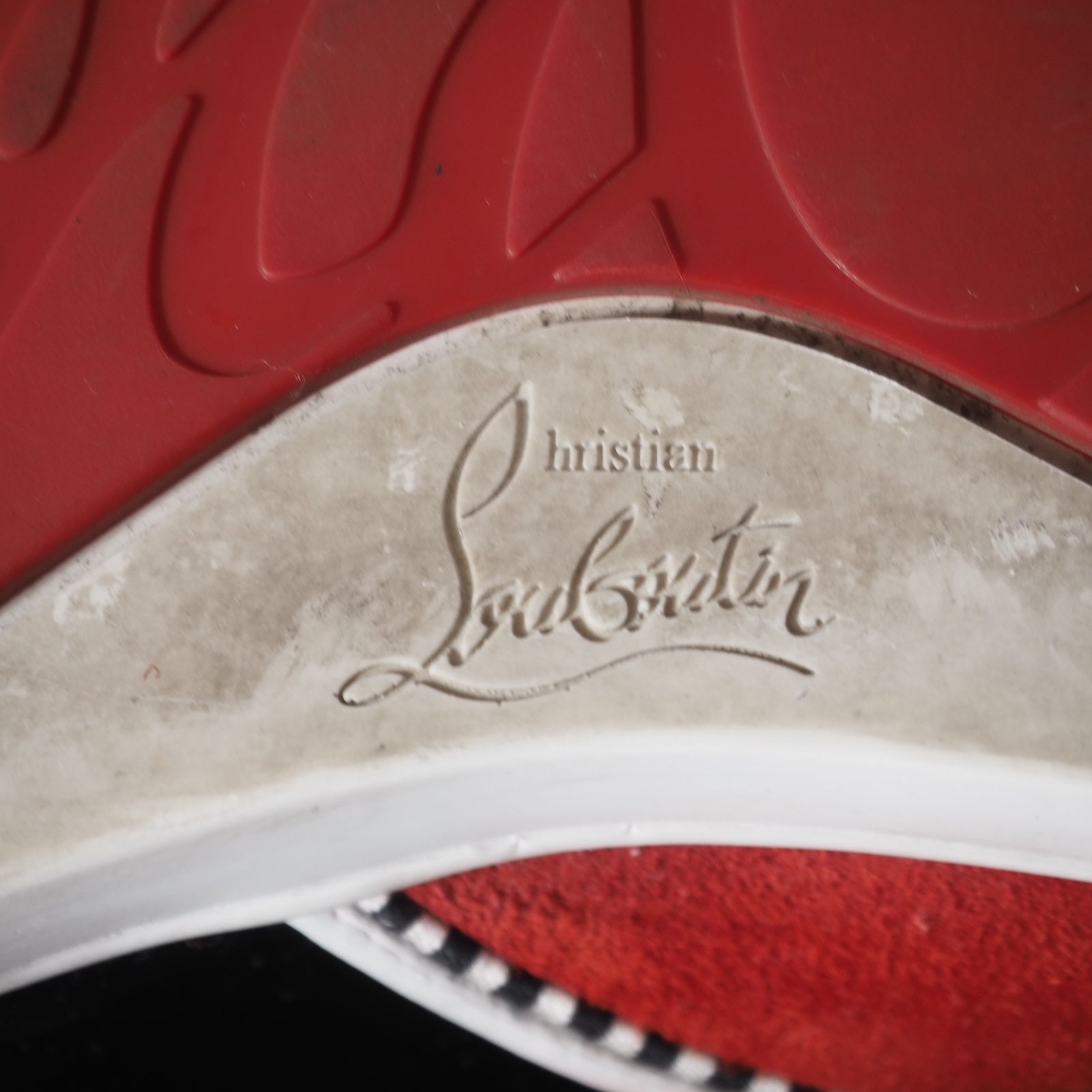 クリスチャンルブタン Christian Louboutin スタッズ スニーカー