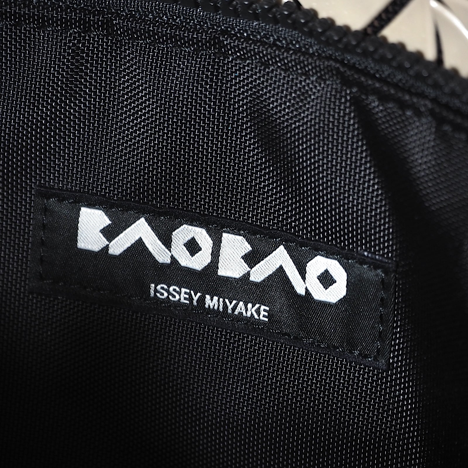 バオバオ BAO BAO ISSEY MIYAKE クラッチバッグ ベージュ