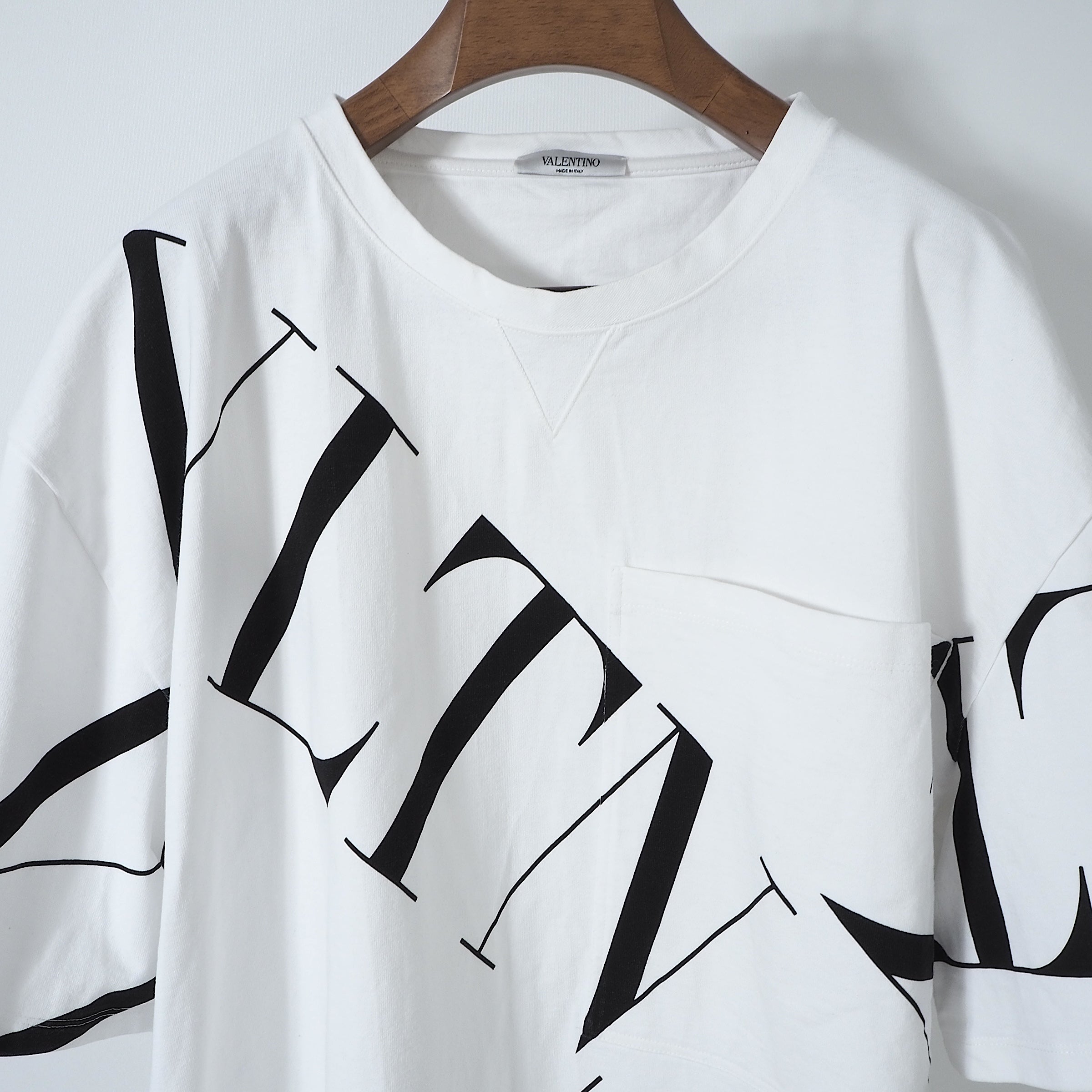 ヴァレンティノ VALENTINO マクロVLTN ロゴ グリッド オーバーサイズ Tシャツ カットソー L ホワイト メンズ 4-SF01 –  Bengal ブランド古着セレクトショップ