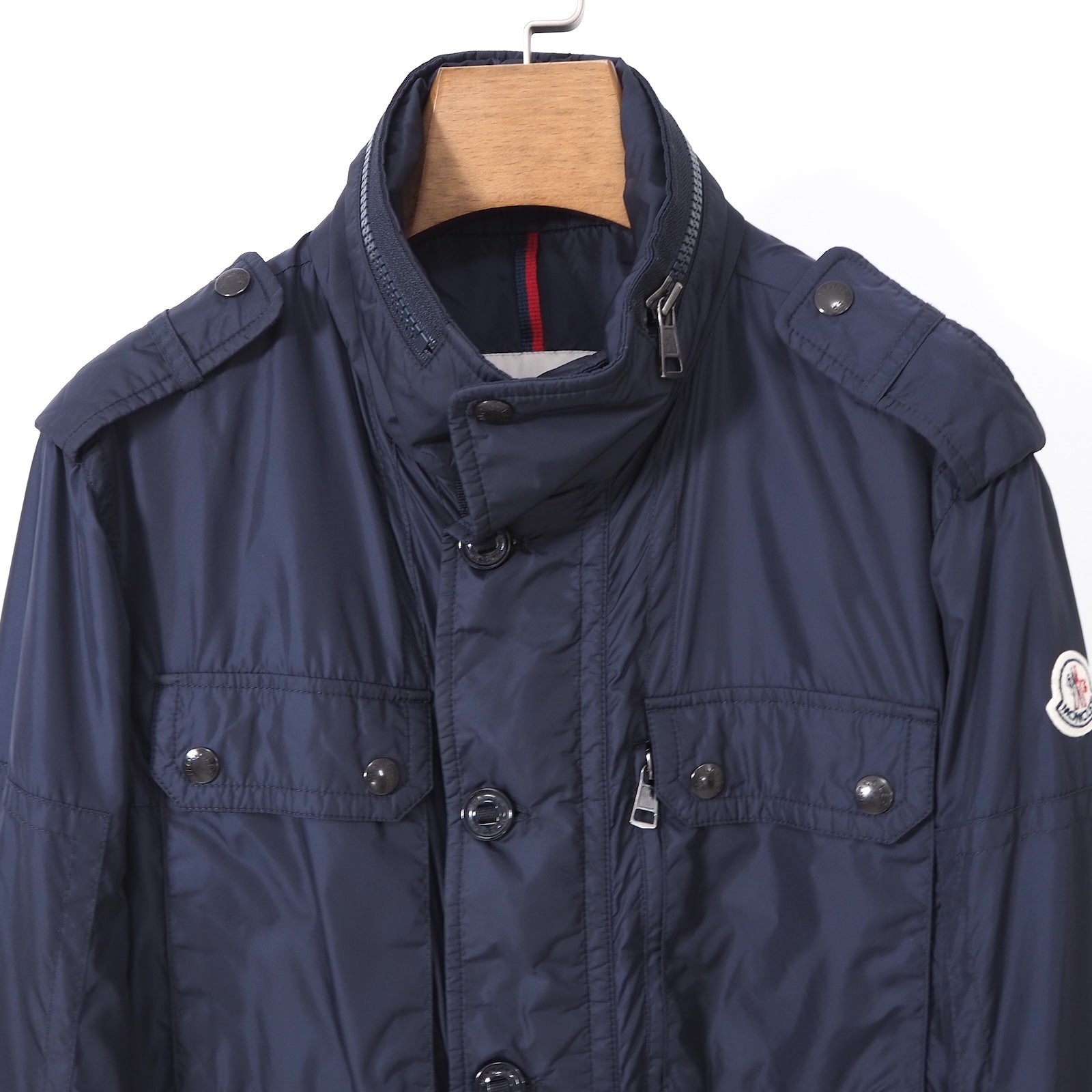 モンクレール MONCLER CRISTIAN ミリタリー ジャケット 2 ネイビー メンズ 美品 4-YF001 – Bengal  ブランド古着セレクトショップ