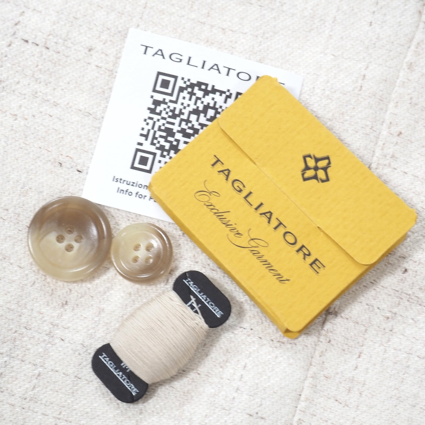 タリアトーレ TAGLIATORE イタリア製 現行 ダブルブレスト ジャケット 50 アイボリー メンズ 美品 正規品 4-YK007