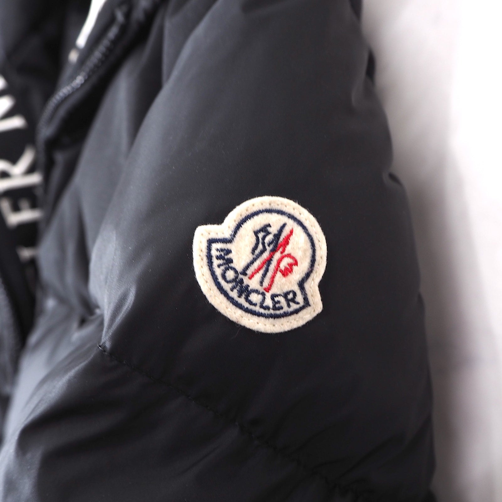モンクレール MONCLER 国内正規品 MONTCLAR モンクラー サイズ 1